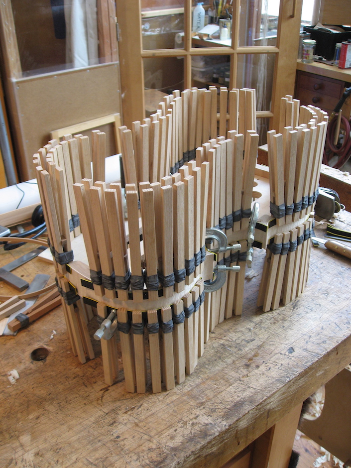 Gluing the linings to the ribs