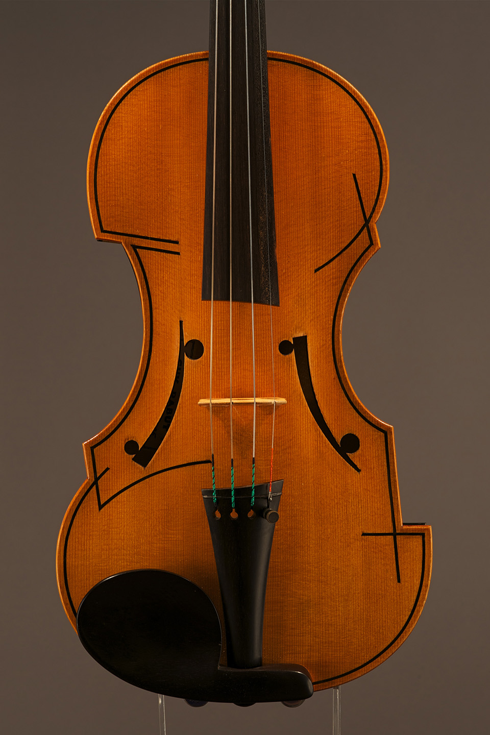 Rabut Violin